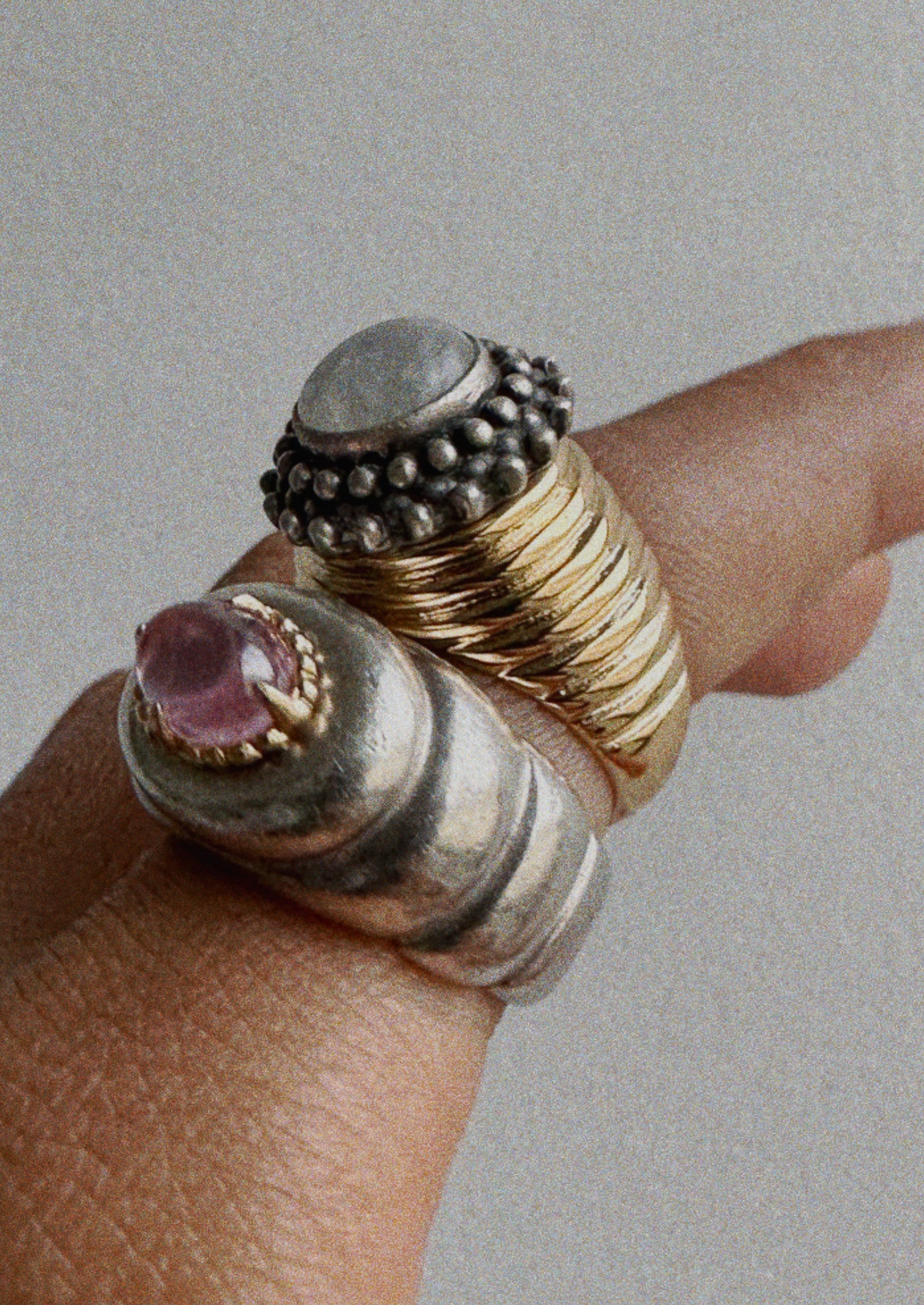 Bague unique - laiton plaqué or & pierre de lune