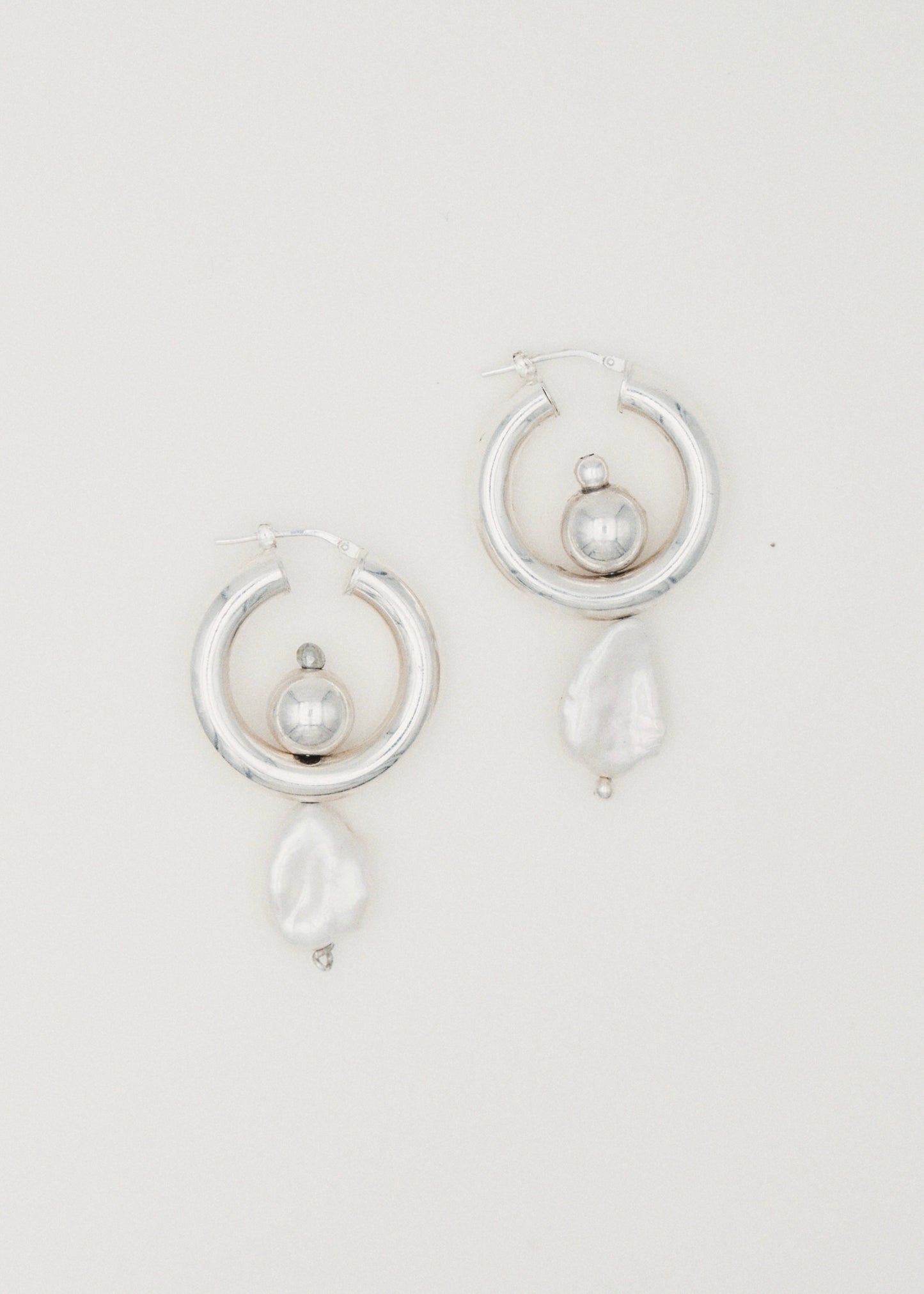 Boucle d'oreilles - "Pendule" - Argent 925, perle baroque