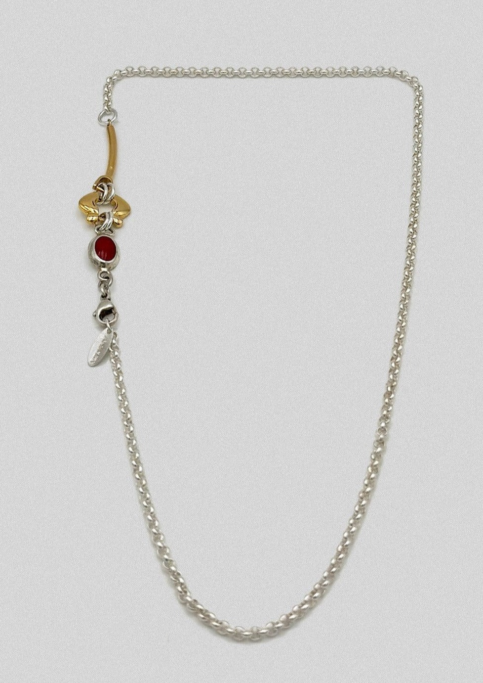 Collier unique - chaine en argent, éléments plaqués or ancien et jaspe rouge
