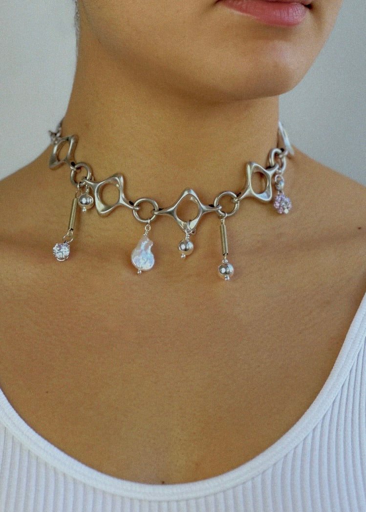 Choker unique - argent massif, perle baroque, cristal