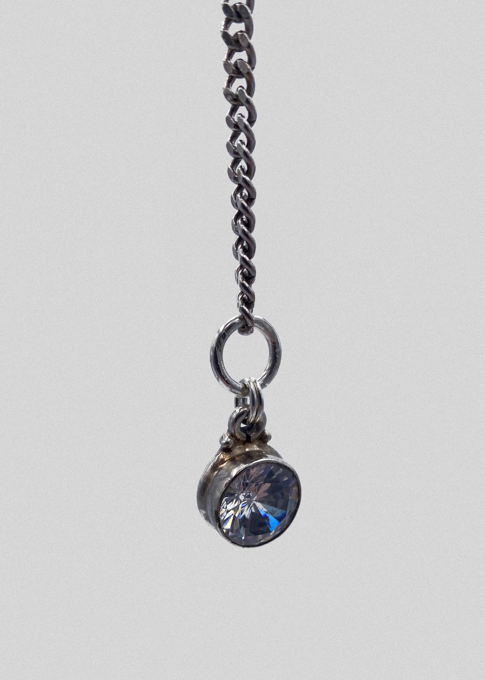 Collier unique - chaînes argent, fleur plaqué or ancien, cristal blanc