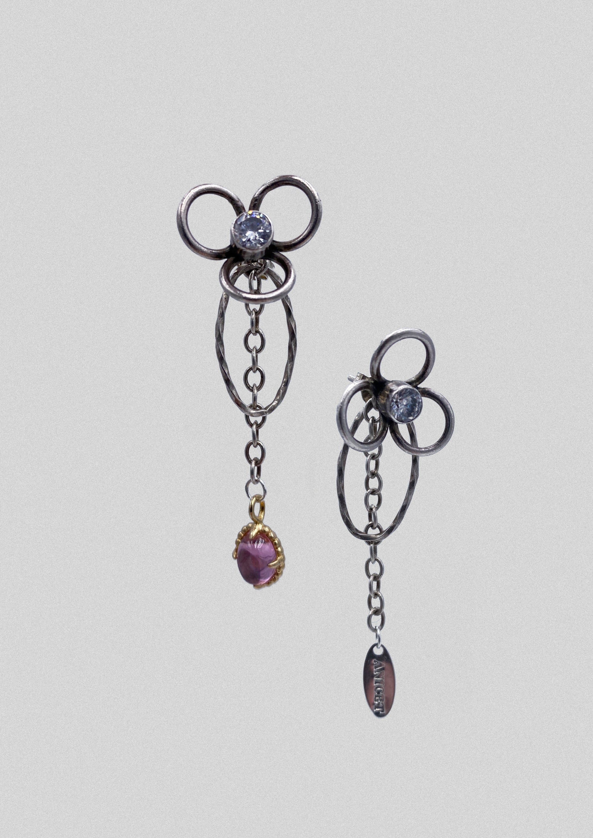 Boucle d'oreille - paire de puces d'oreille avec cristal et fleur en argent